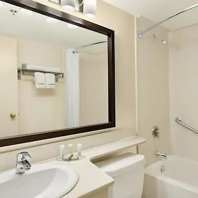 Country Inn & Suites Dartmouth 2*,