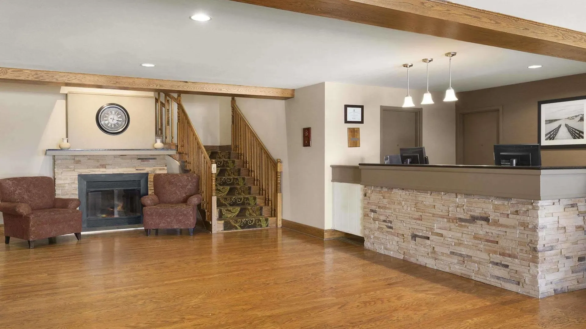 ** Hotel Country Inn & Suites Dartmouth Canadá