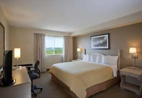 Country Inn & Suites Dartmouth