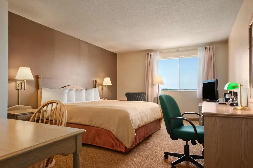 Country Inn & Suites Ντάρτμουθ 2*,  Καναδάς