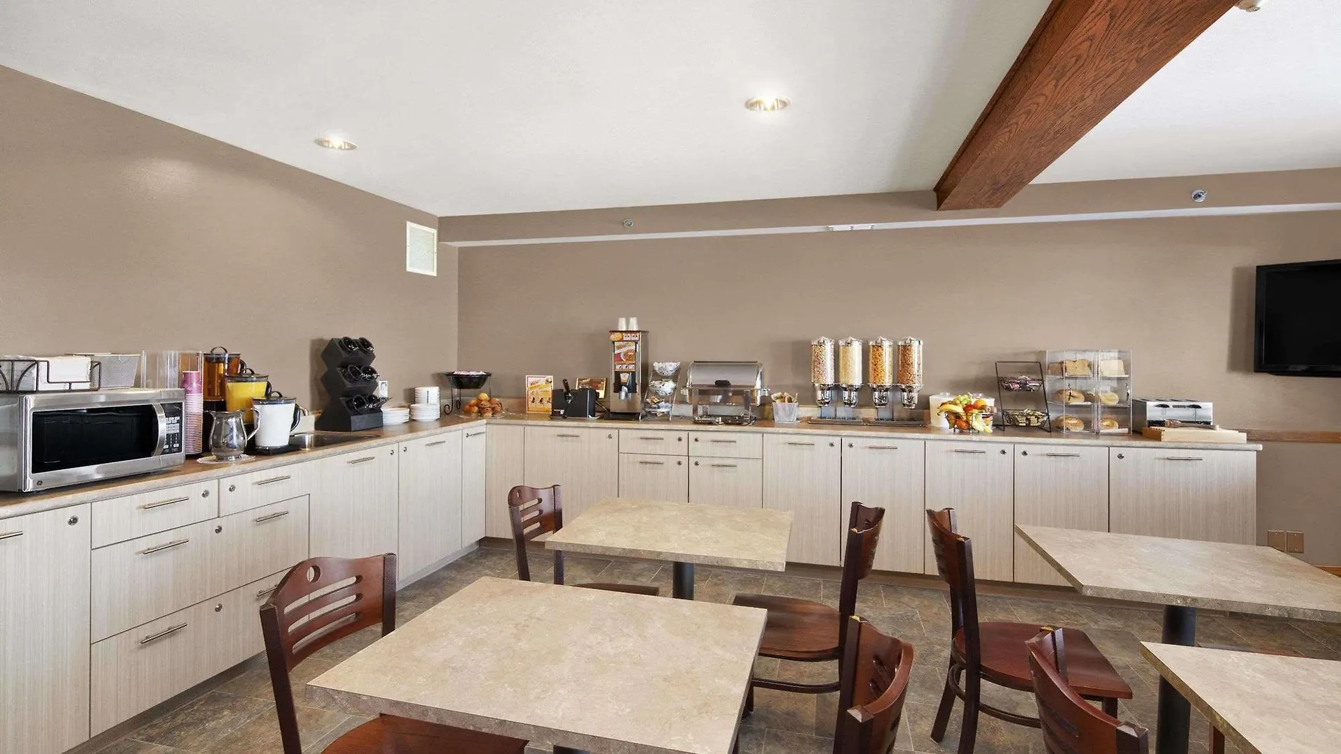 Country Inn & Suites Ντάρτμουθ