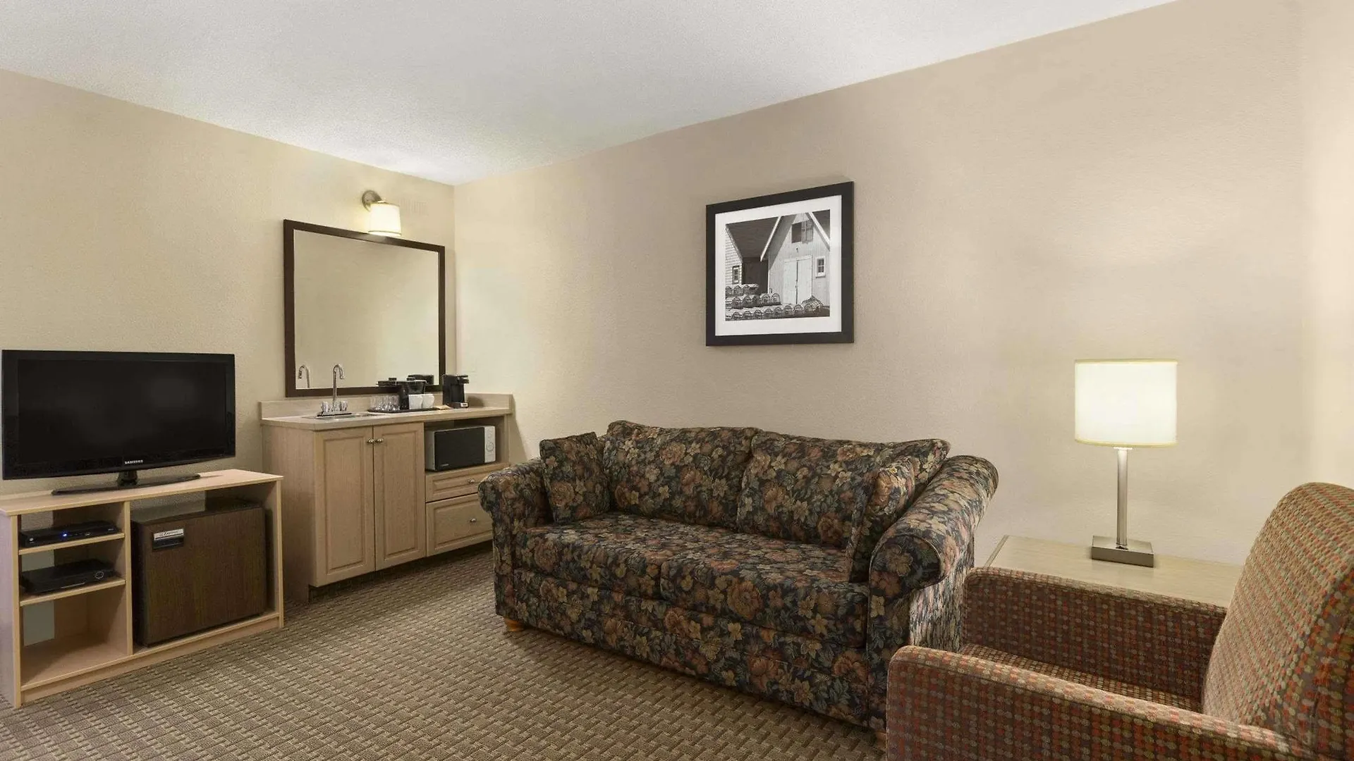 Country Inn & Suites Ντάρτμουθ